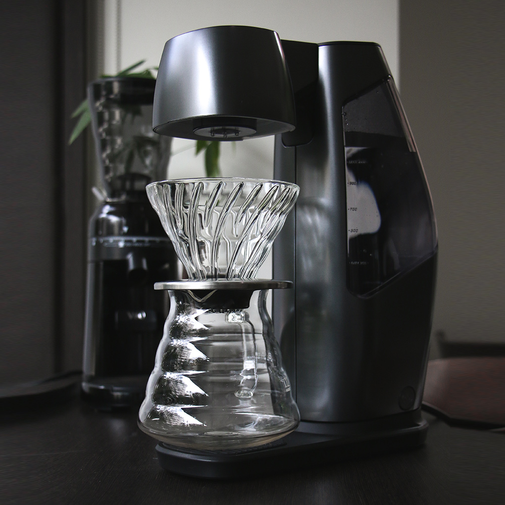 Hiroia Targets Cafes with the Samantha II Automatic Pourover